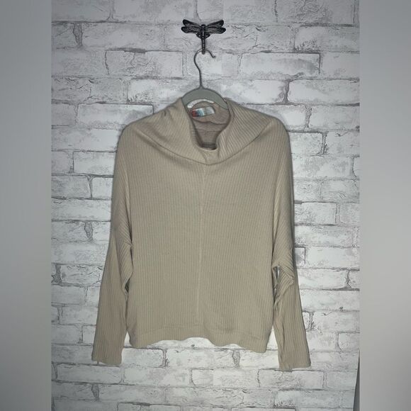 Free People Beach Cowl Neck Ribbed Lightweight Sweater Cream Colored - Picture 1 of 5